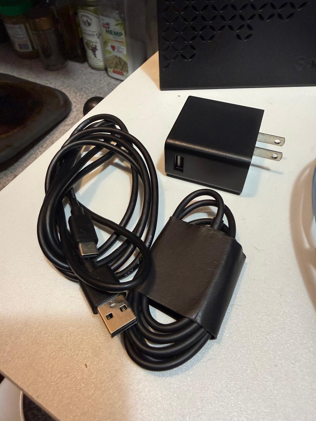 USB wall charger with USB cable (black) thumbnail